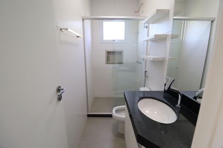 Casa de condomínio para alugar com 117m², 3 quartos e 2 vagasBanheiro Social