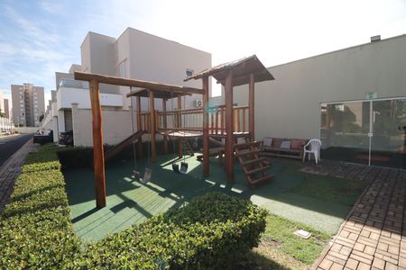 Casa de condomínio para alugar com 117m², 3 quartos e 2 vagasÁrea comum - Playground