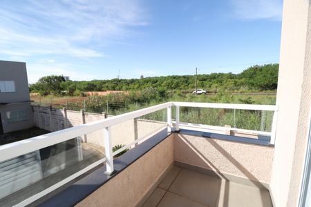 Casa de condomínio para alugar com 117m², 3 quartos e 2 vagasSacada