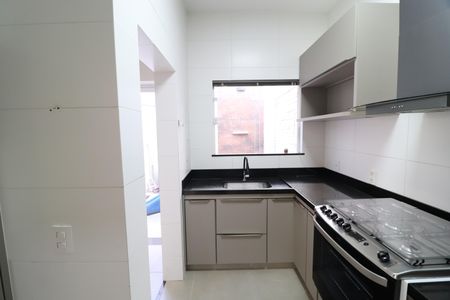 Casa de condomínio para alugar com 117m², 3 quartos e 2 vagasCozinha