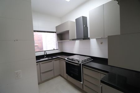 Casa de condomínio para alugar com 117m², 3 quartos e 2 vagasCozinha