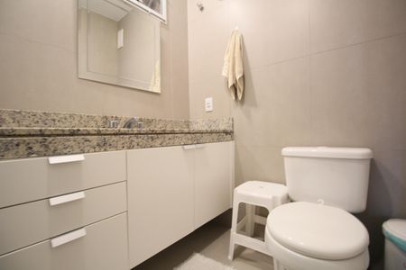 Apartamento à venda com 127m², 4 quartos e 2 vagasBanheiro Suíte 2