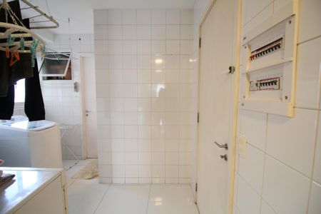 Apartamento à venda com 127m², 4 quartos e 2 vagasÁrea de Serviço