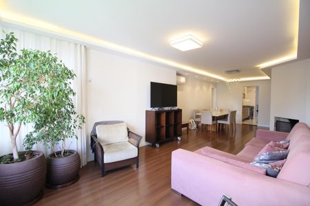 Apartamento à venda com 127m², 4 quartos e 2 vagasSala