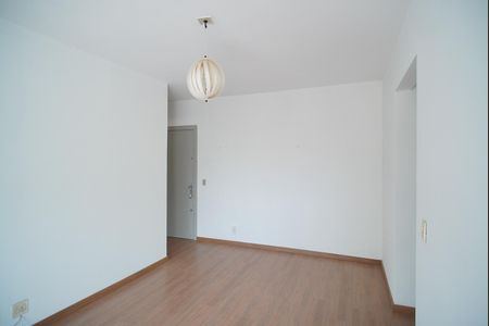 Apartamento à venda com 69m², 2 quartos e 1 vagaSala