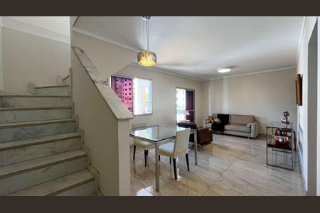 Apartamento à venda com 240m², 5 quartos e 3 vagas