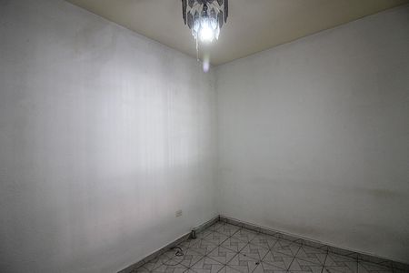 Casa à venda com 250m², 2 quartos e 2 vagasSala