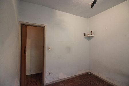 Casa à venda com 250m², 2 quartos e 2 vagasQuarto