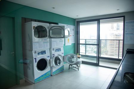 Studio para alugar com 29m², 1 quarto e 1 vaga Studio para alugar com 29m², 1 quarto e 1 vagaLavanderia