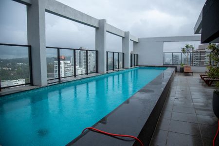 Studio para alugar com 29m², 1 quarto e 1 vaga Studio para alugar com 29m², 1 quarto e 1 vagaPiscina