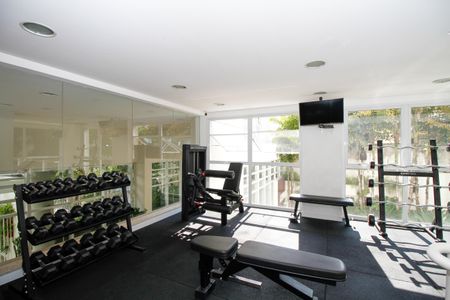 Apartamento à venda com 113m², 2 quartos e 2 vagas Apartamento à venda com 113m², 2 quartos e 2 vagasÁrea Comum - Academia