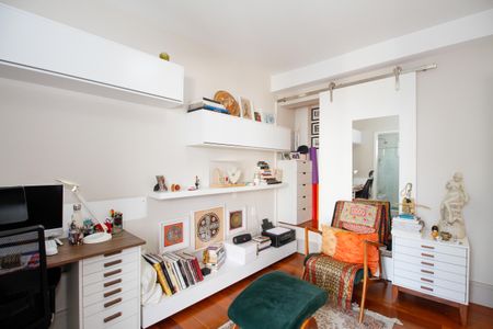 Apartamento à venda com 113m², 2 quartos e 2 vagas Apartamento à venda com 113m², 2 quartos e 2 vagasSuíte 2