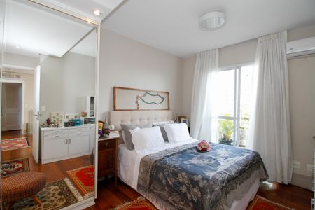 Apartamento à venda com 113m², 2 quartos e 2 vagas Apartamento à venda com 113m², 2 quartos e 2 vagasSuíte 1