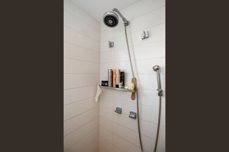 Apartamento à venda com 113m², 2 quartos e 2 vagas Apartamento à venda com 113m², 2 quartos e 2 vagasBanheiro da Suíte 2