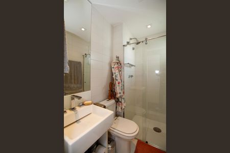 Apartamento à venda com 113m², 2 quartos e 2 vagas Apartamento à venda com 113m², 2 quartos e 2 vagasBanheiro da Suíte 1