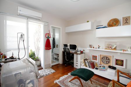 Apartamento à venda com 113m², 2 quartos e 2 vagas Apartamento à venda com 113m², 2 quartos e 2 vagasSuíte 2