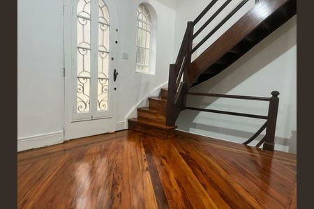 Casa à venda com 130m², 3 quartos e 1 vaga