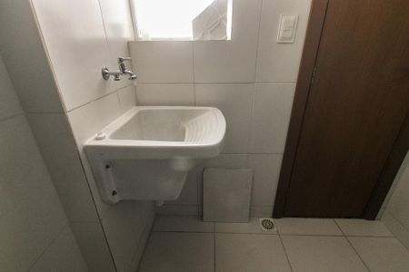 Apartamento para alugar com 65m², 2 quartos e 1 vagaÁrea de Serviço