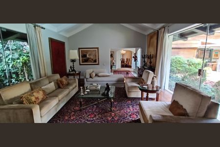 Casa à venda com 1200m², 3 quartos e 8 vagas Casa à venda com 1200m², 3 quartos e 8 vagasSala 1