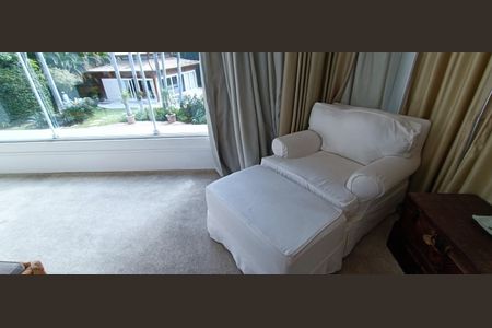 Casa à venda com 1200m², 3 quartos e 8 vagas Casa à venda com 1200m², 3 quartos e 8 vagasSuíte 2