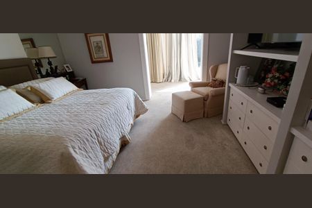 Casa à venda com 1200m², 3 quartos e 8 vagas Casa à venda com 1200m², 3 quartos e 8 vagasSuíte 3