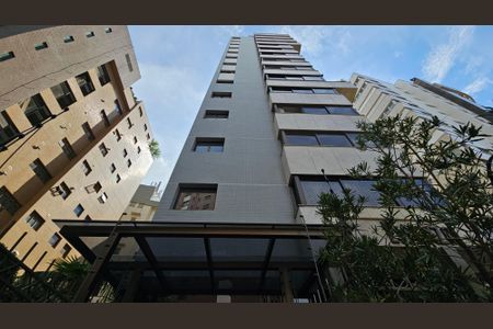 Apartamento à venda com 161m², 3 quartos e 3 vagasFachada