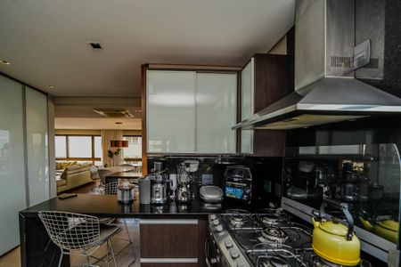 Apartamento à venda com 161m², 3 quartos e 3 vagasCozinha