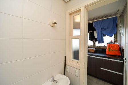 Apartamento à venda com 161m², 3 quartos e 3 vagasBanheiro de serviço