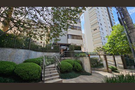 Apartamento à venda com 161m², 3 quartos e 3 vagasFachada