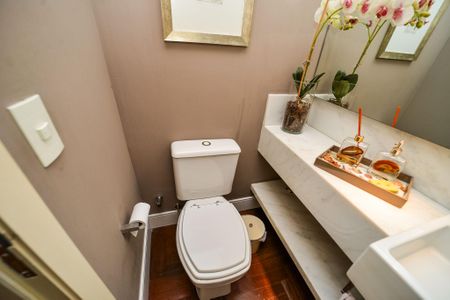 Apartamento à venda com 161m², 3 quartos e 3 vagasLavabo