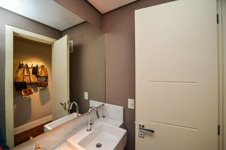 Apartamento à venda com 161m², 3 quartos e 3 vagasLavabo