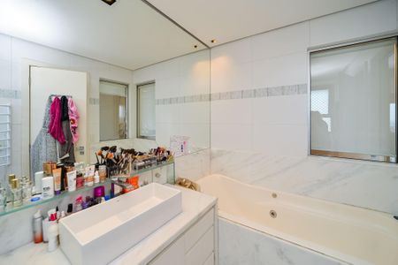 Apartamento à venda com 161m², 3 quartos e 3 vagasBanheiro da Suíte 3