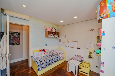 Apartamento à venda com 161m², 3 quartos e 3 vagasSuíte 1