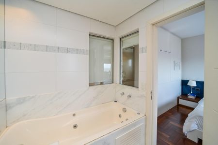 Apartamento à venda com 161m², 3 quartos e 3 vagasBanheiro da Suíte 3