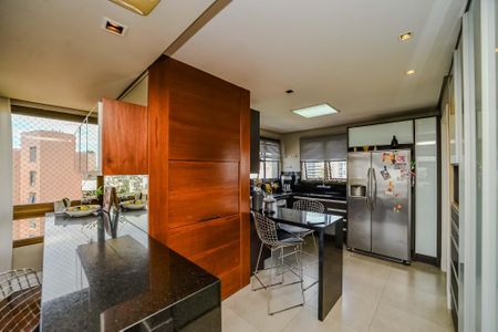 Apartamento à venda com 161m², 3 quartos e 3 vagasCozinha