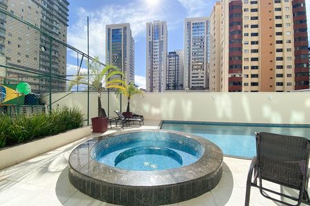 Apartamento à venda com 77m², 3 quartos e 1 vaga Apartamento à venda com 77m², 3 quartos e 1 vagaÁrea comum - Piscina