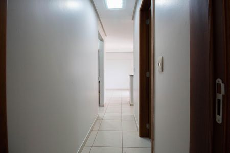 Apartamento à venda com 77m², 3 quartos e 1 vaga Apartamento à venda com 77m², 3 quartos e 1 vagaCorredor