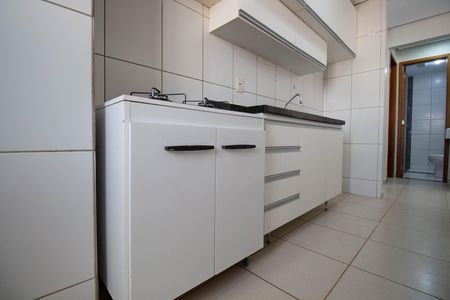 Apartamento à venda com 77m², 3 quartos e 1 vaga Apartamento à venda com 77m², 3 quartos e 1 vagaCozinha e Área de Serviço