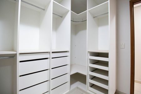 Apartamento à venda com 77m², 3 quartos e 1 vaga Apartamento à venda com 77m², 3 quartos e 1 vagaSuíte 1