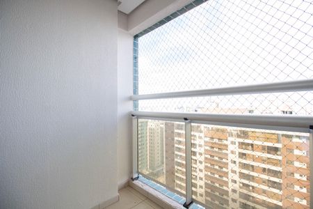 Apartamento à venda com 77m², 3 quartos e 1 vaga Apartamento à venda com 77m², 3 quartos e 1 vagaSacada