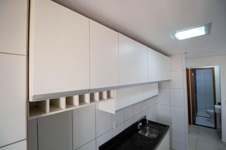Apartamento à venda com 77m², 3 quartos e 1 vaga Apartamento à venda com 77m², 3 quartos e 1 vagaCozinha e Área de Serviço