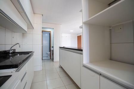 Apartamento à venda com 77m², 3 quartos e 1 vaga Apartamento à venda com 77m², 3 quartos e 1 vagaCozinha e Área de Serviço