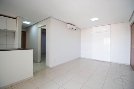 Apartamento à venda com 77m², 3 quartos e 1 vaga Apartamento à venda com 77m², 3 quartos e 1 vagaSala