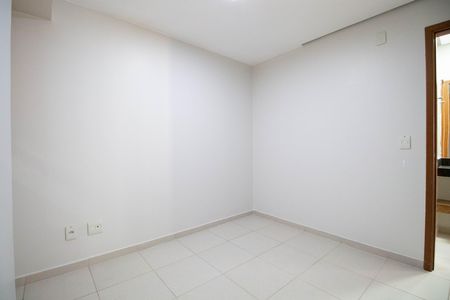 Apartamento à venda com 77m², 3 quartos e 1 vaga Apartamento à venda com 77m², 3 quartos e 1 vagaQuarto