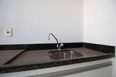 Apartamento à venda com 77m², 3 quartos e 1 vaga Apartamento à venda com 77m², 3 quartos e 1 vagaSacada