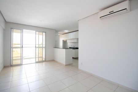 Apartamento à venda com 77m², 3 quartos e 1 vaga Apartamento à venda com 77m², 3 quartos e 1 vagaSala