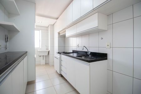 Apartamento à venda com 77m², 3 quartos e 1 vaga Apartamento à venda com 77m², 3 quartos e 1 vagaCozinha e Área de Serviço