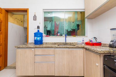 Casa de condomínio à venda com 67m², 2 quartos e 1 vagaCozinha