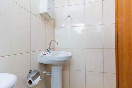 Casa de condomínio à venda com 67m², 2 quartos e 1 vagaBanheiro da Suíte 2