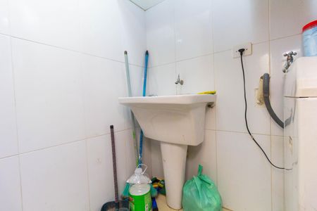 Casa de condomínio à venda com 67m², 2 quartos e 1 vagaÁrea de Serviço